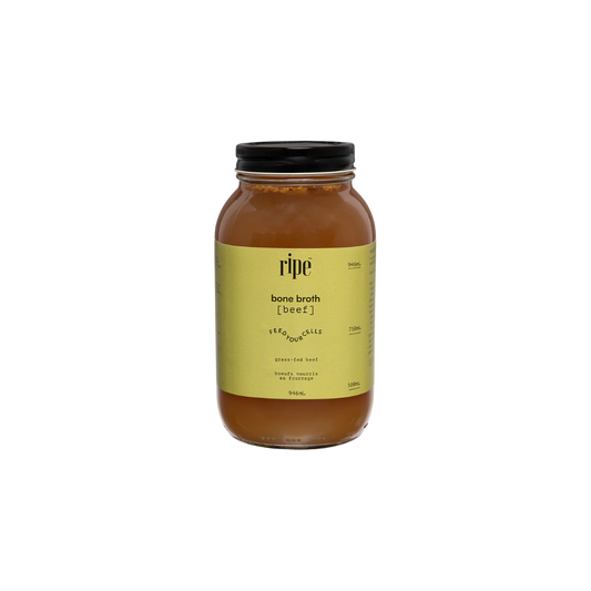 Bouillon d'os de bœuf nourri à l'herbe mûr