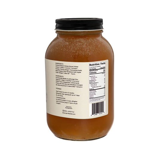 Bouillon d'os de poulet mûri avec ail et gingembre fermentés